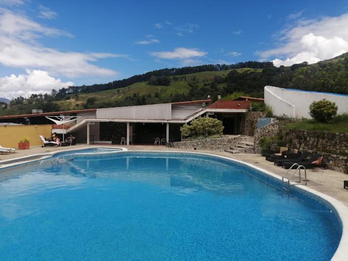 Hotel La Pedregosa 梅里达 外观 照片